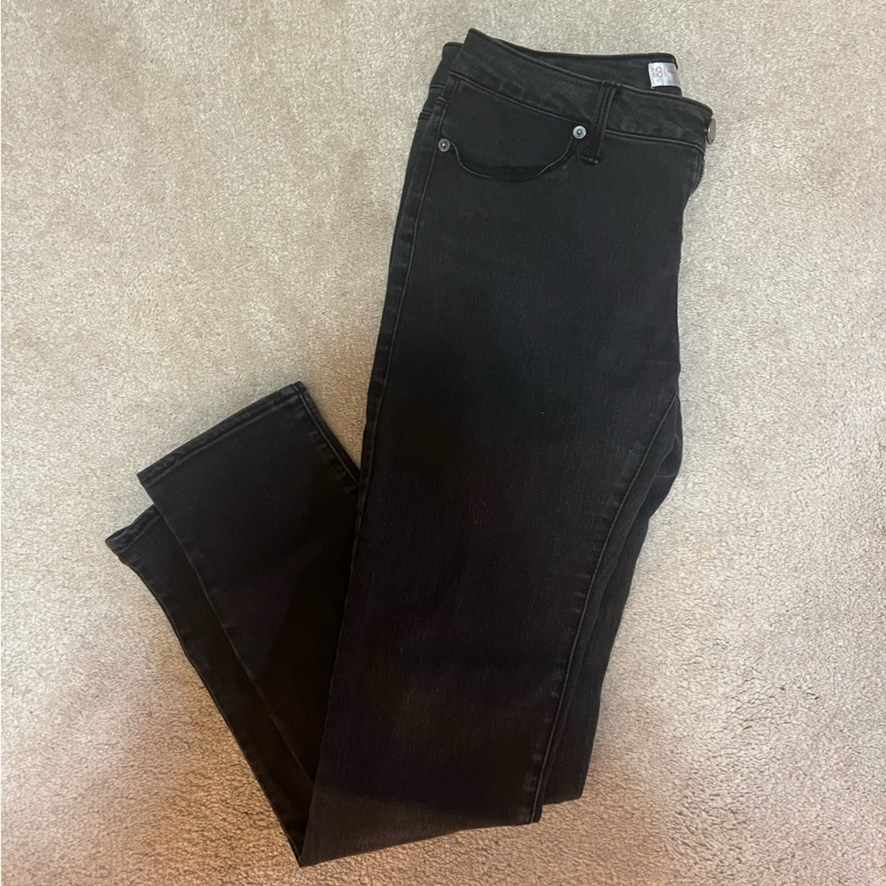Low rise fits size 9